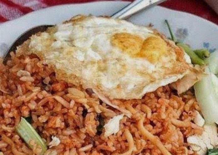 Nasi Goreng Potre Koneng: Kuliner Khas Madura yang Kaya Rempah dan Filosofi