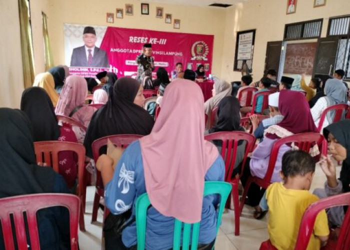 Solihin Gelar Reses di Gadingrejo Utara, Sekaligus Beri Santunan untuk Anak-anak