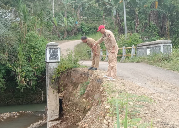 Cegah Abrasi Sungai Way Umpu, Warga Desak Pemkab Lambar Bangun Talud