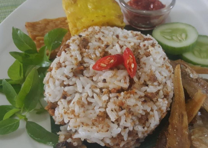 Nasi Timbel: Ikon Kuliner Sunda yang Kaya Tradisi dan Cita Rasa