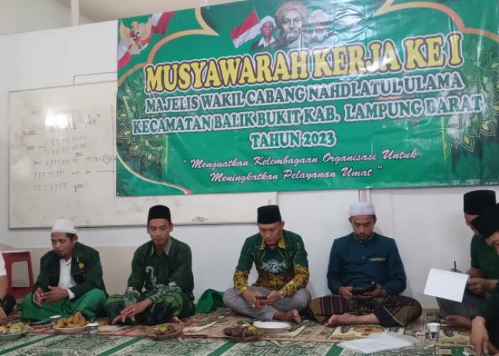 Ketua MWC Balik Bukit Ust Hernadi Ajak Pengurus NU Mandiri dan Kuat