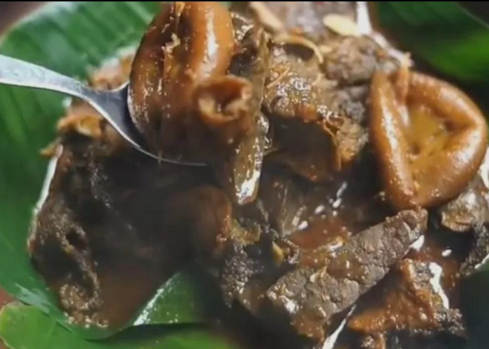 Momoh Tersenit, Jajanan Tradisional Khas Jepara yang Gurih dan Sarat Makna