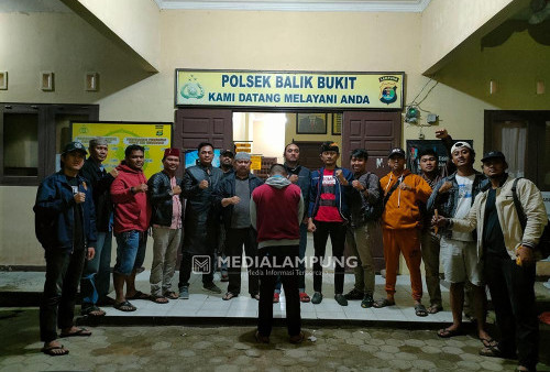 Kurang dari 24 Jam, Polisi Ungkap Pelaku Penusukan Remaja di Sukau
