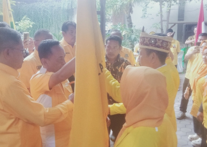 Hj.Irawan Terpilih Secara Aklamasi Sebagai Pimpinan Kecamatan Jatiagung Partai Golkar 