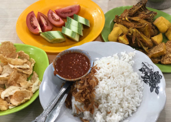 Bikin Nagih! Ini Rekomendasi Nasi Uduk Enak di Bandar Lampung