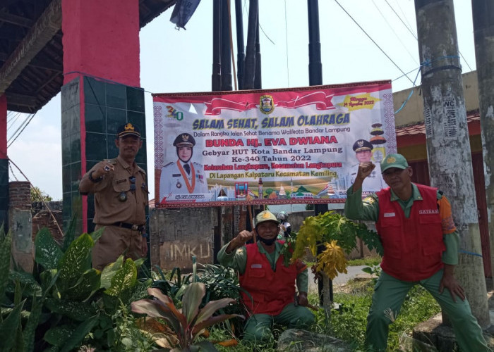 Jaga Kebersihan, Lurah Langkapura Ikut Kegiatan Jumat Bersih