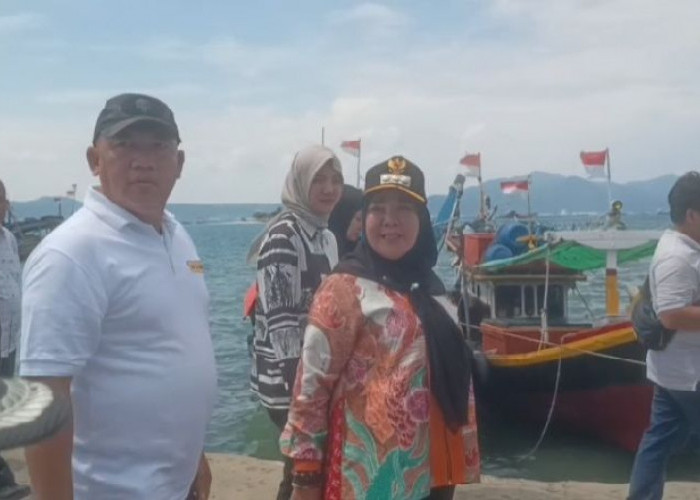 Wali Kota Bandar Lampung Tinjau Wilayah Lempasing, Bahas Program untuk Nelayan