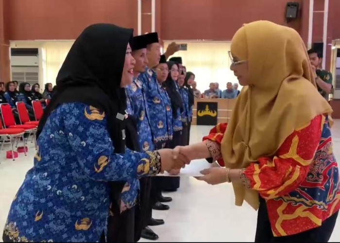 75 Guru PPPK Terima SK Perpanjangan, Pemkot Bandar Lampung Dorong Peningkatan Kualitas Pendidikan