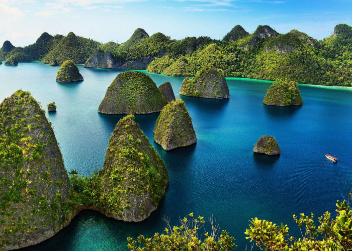 Spot Destinasi Wisata Alam Tersembunyi, Salah Satunya Surganya Indonesia 