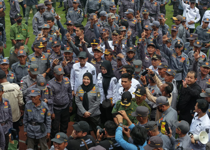 Eva Dwiana Bawa 400 Personel Linmas Bandar Lampung ke Apel Akbar di Palembang