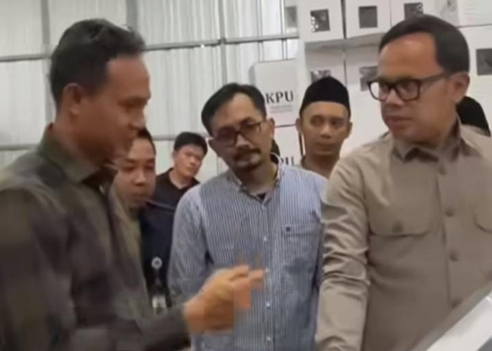 Wamendagri Pastikan Logistik Pilkada Provinsi Lampung Siap dan Aman