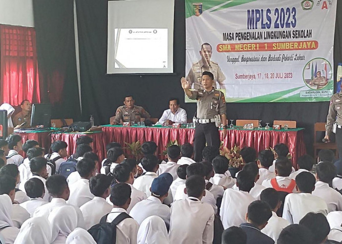 MPLS SMAN 1 Sumber Jaya, Polisi Sampaikan 4 Hal yang Wajib Dihindari Siswa