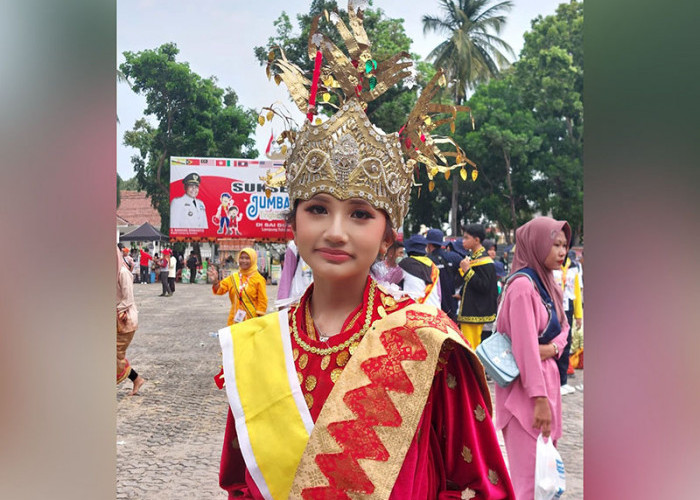 Azahra Putri Kinara PMR SMPN 1 Kebun Tebu Tampil di Parade Budaya Nusantara Jumbara PMR Nasional ke-IX