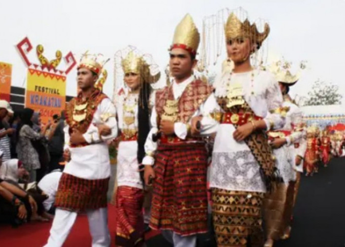 Upacara Rebah Diah, Tradisi Pernikahan Adat Peminggir Sarat Makna di Lampung