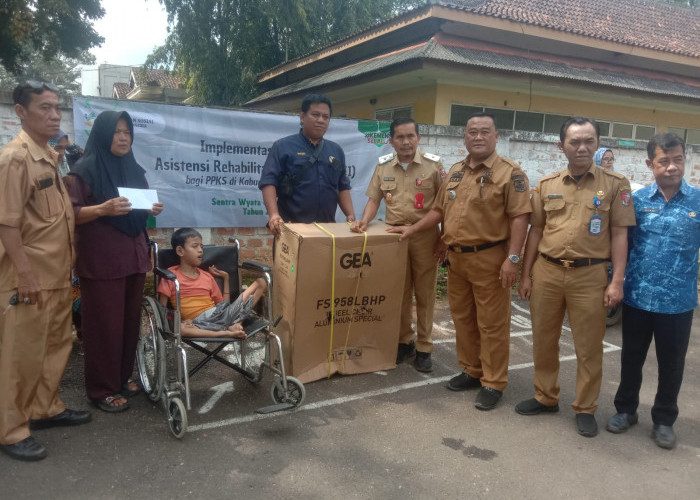 Dinsos Lampung Utara Salurkan Bantuan Rehabilitasi ke 37 PPKS