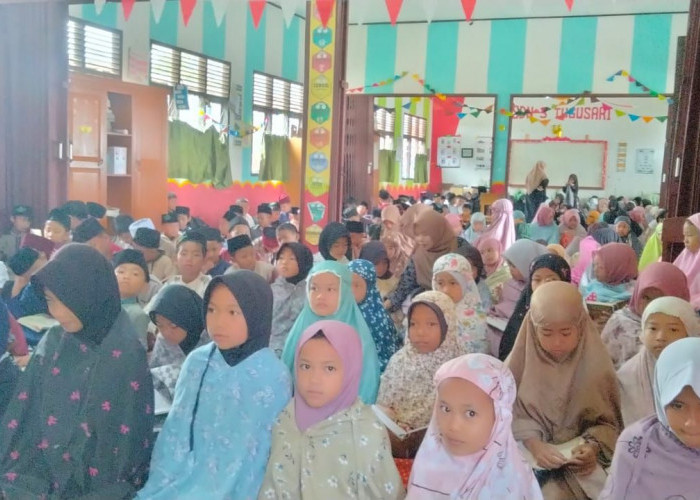 Pesantren Kilat Ramadan SDN 3 Tugusari Tanamkan Cinta Al-Qur’an dan Akhlakul Karimah