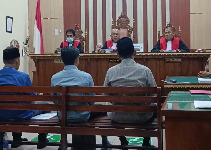 Tiga Terdakwa Kasus PI 10 Persen PT LEB Minta Dibebaskan, Sebut Kasus Hanya Masalah Administrasi