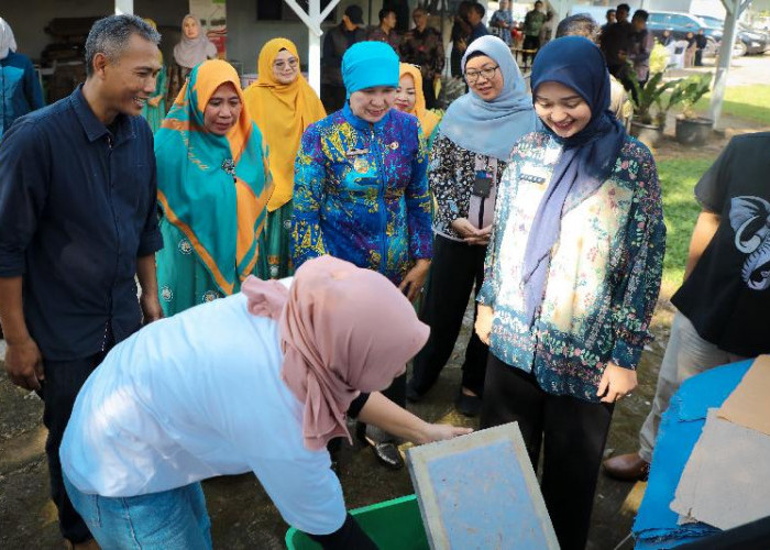 Pemprov Lampung Ajak Pesantren Jadi Pelopor Pengelolaan Sampah