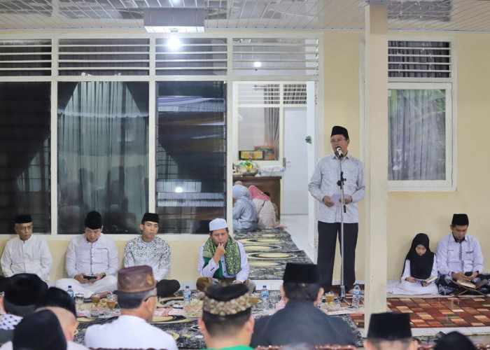 Pj Bupati Lampung Barat Gelar Doa Bersama Peringati Nuzulul Qur'an 1445 Hijriah 