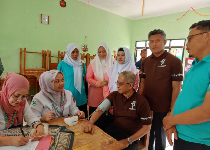 Semarakan HAB Ke-78, Kankemenag Lampung Barat Gelar Bhakti Sosial dan Donor Darah