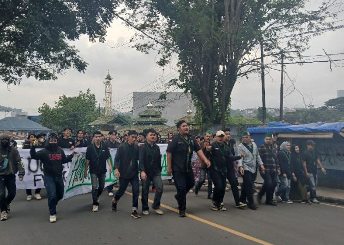 Tolak Tapera, Mahasiswa Gelar Aksi di Depan Kantor DPRD Lampung 