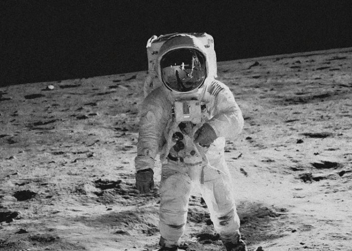 Pendaratan NASA di Bulan Sebuah Kebohongan? Ini Faktanya