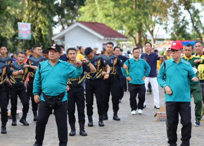 Rangkaian HUT Provinsi Lampung, Gubernur dan Masyarakat Senam di PKOR Way Halim 