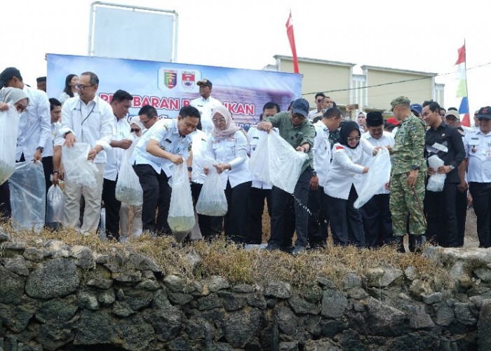 Restocking Sungai Mesuji, Gubernur Mirza Larang Penangkapan Ikan dengan Setrum