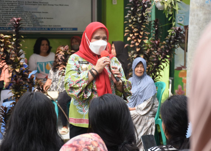 Pemkot Bandar Lampung Bagikan Beras kepada 65 Ribu Warga Penerima