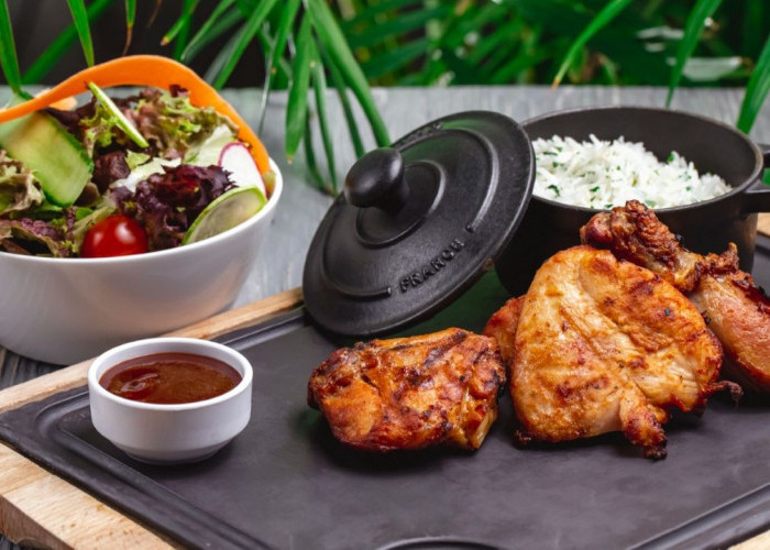 Ayam Bakar Bumbu Rujak Pakai Teflon, Solusi Praktis Bikin Lauk Istimewa di Rumah
