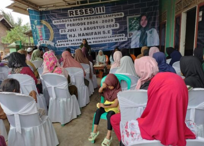 Warga Pekon Jati Agung Keluhkan Jalan Rusak, Hanifah Janji Perjuangkan Perbaikan