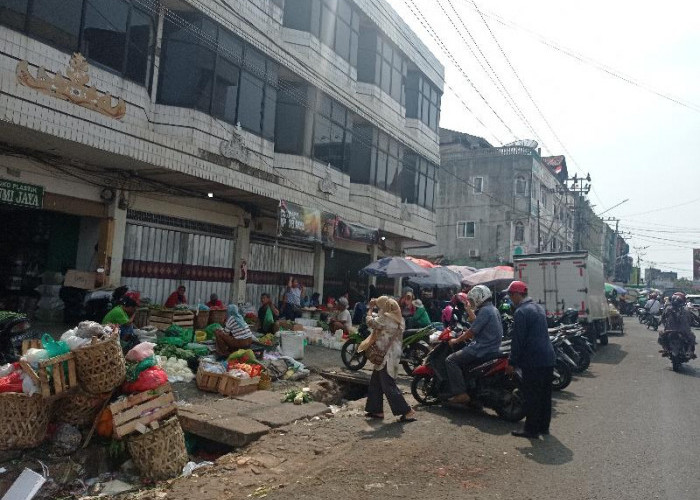 Penertiban Pedagang Amparan Pasar Pasir Gintung Akan Dilakukan Minggu Depan