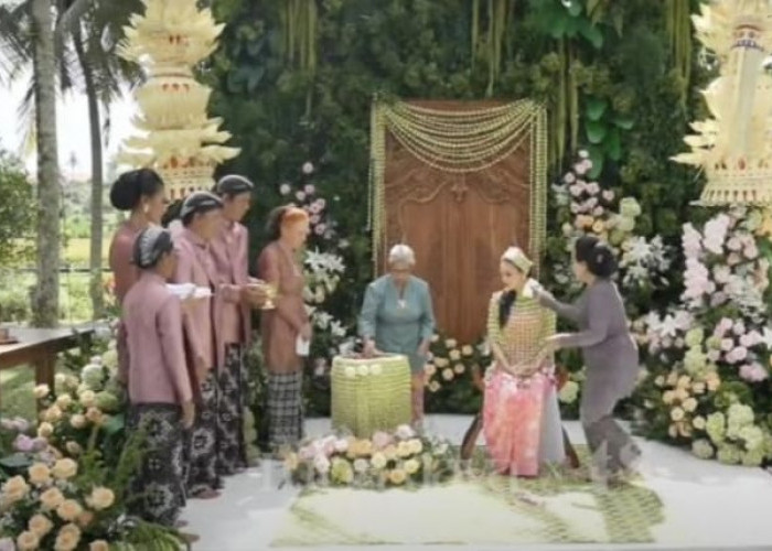Sakralnya Siraman Luna Maya Jelang Nikah dengan Maxime di Bali