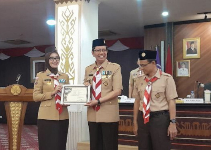 Jihan Lantik Wan Jamaluddin sebagai Kamabigus UIN Raden Intan, Tegaskan Pentingnya Pendidikan Karakter