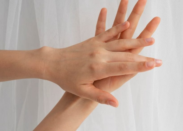 Telapak Tangan Kasar Bisa Lembut, Ini Cara Perawatan yang Tepat