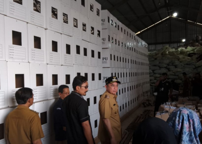 Pj. Wali Kota Bandar Lampung Minta Pengamanan Gudang Logistik KPU Ditingkatkan