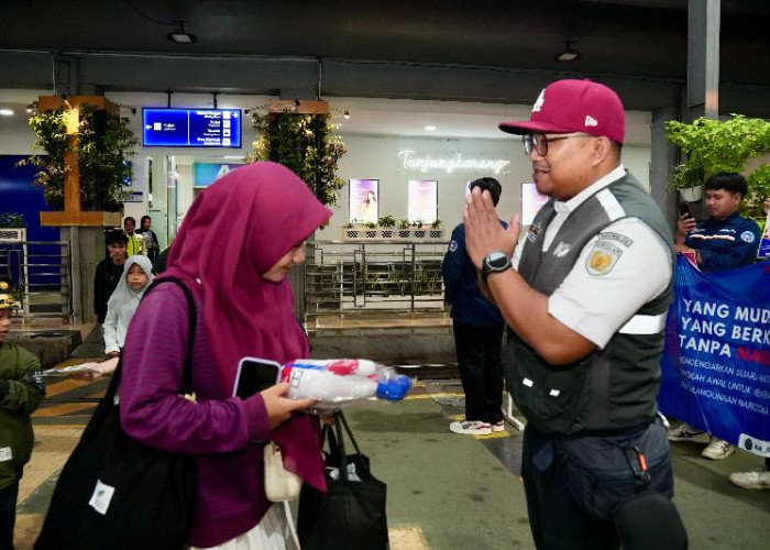 Tingkatkan Kepedulian Masyarakat, Divre IV Tanjung Karang Gelar Sosialisasi Keselamatan di Perlintasan