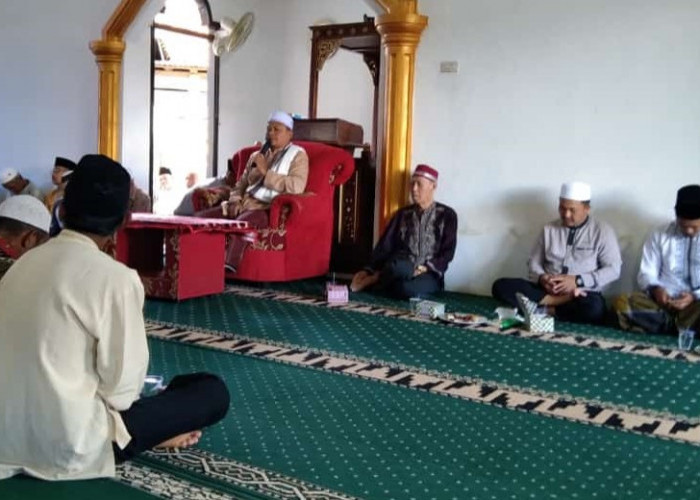 Warga Kelurahan Pajar Bulan Peringati Isra Miraj Nabi Muhammad SAW