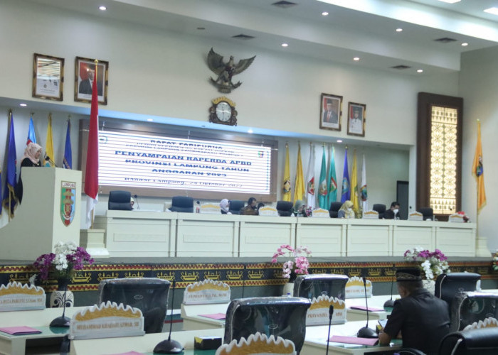 Sidang Paripurna DPRD Lampung, Wagub Nunik Sampaikan Raperda APBD 2023 