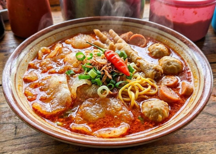 Fakta Unik Seblak: Kuliner Pedas Bandung yang Mendunia