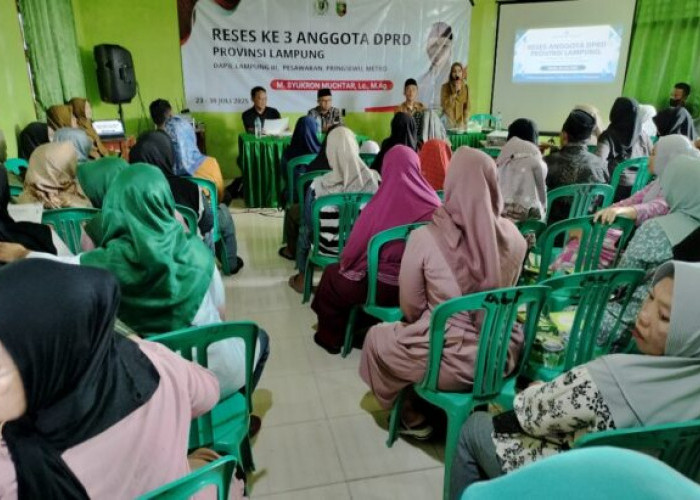 Syukron Minta Wali Murid Lapor Jika Masih Ada Pungutan Biaya Komite di SMAN/SMKN.