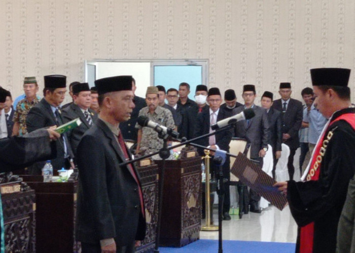 Dilantik Sebagai Wakil Ketua I, Ripzon Efendi Resmi Gantikan Piddinuri 