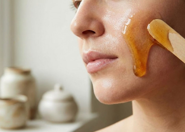Waspada di Balik Manfaat Alami: Ini Efek Samping Madu untuk Kesehatan Wajah