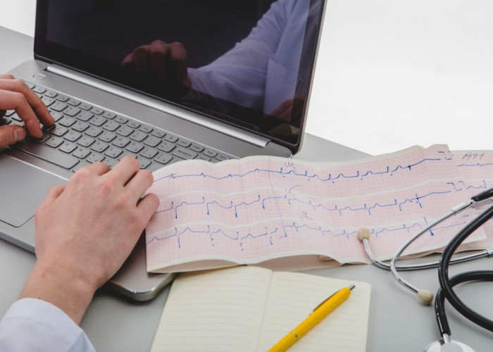 Cara Membaca Hasil EKG yang Benar untuk Deteksi Dini Gangguan Jantung