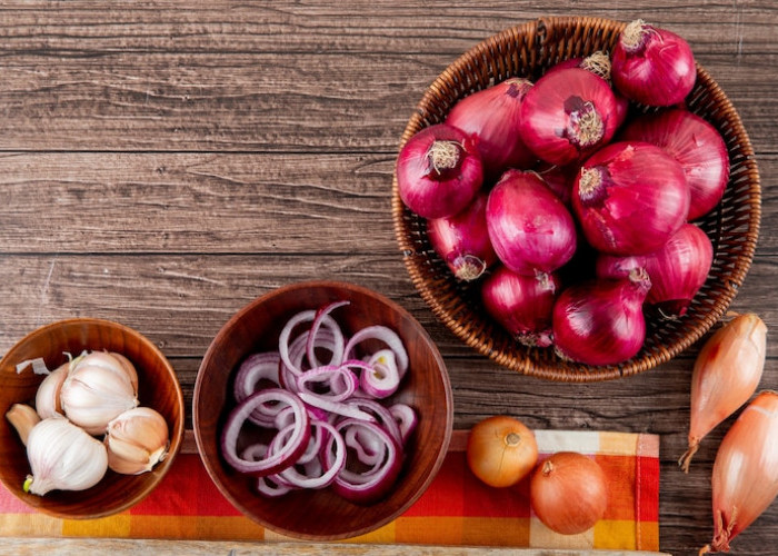 Riset Ungkap Potensi Tanaman Lokal Sebagai Terapi Alternatif Kanker, Termasuk Bawang Merah