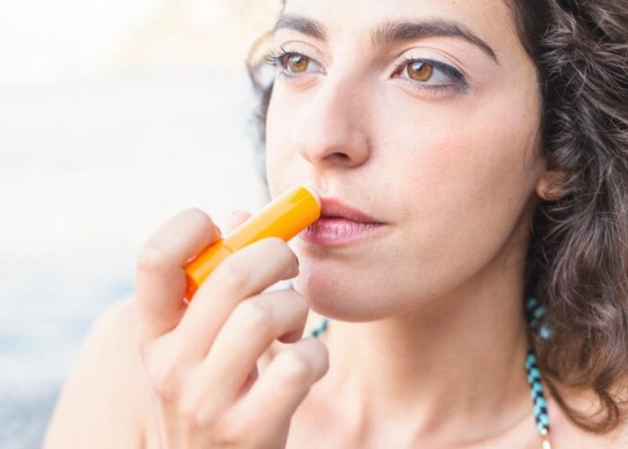 Cara Efektif Mencegah Bibir Menggelap dengan Lip Balm SPF50