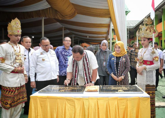 Gubernur Lampung Resmikan Masjid Ar-Rahman SMK Negeri 4 Bandar Lampung,16 SMK Ditetapkan Sebagai BLUD 