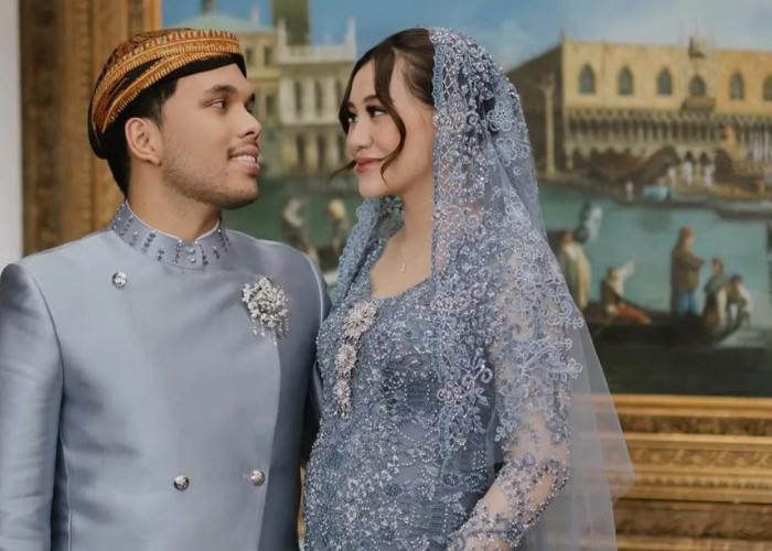 Potret Acara Syukuran Tujuh Bulanan Aaliyah Massaid, Reza Artamevia Teteskan Air Mata