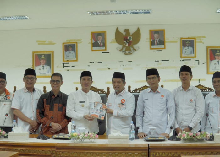 Bupati Dedi Irawan Apresiasi Kunjungan Almuzzammil Yusuf: Pesbar Butuh Dukungan Pusat