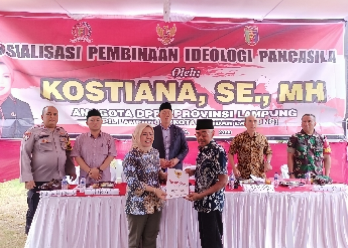 Kostiana Bertemu dengan Warga Kedaton